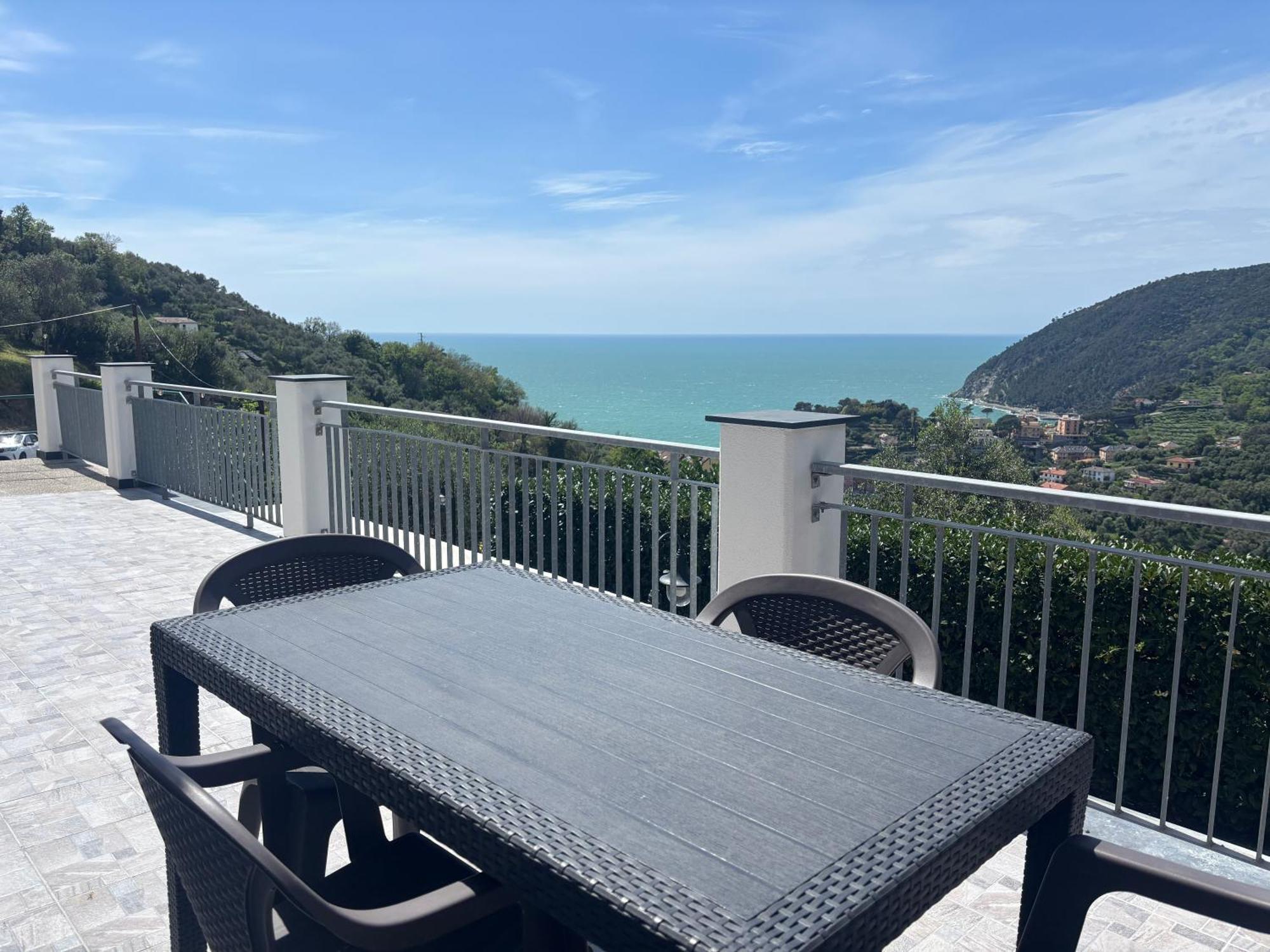 Solarolo Village Apartment Moneglia